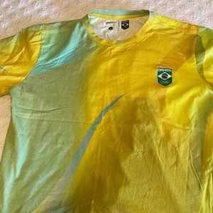 Team Brasil tee shirt in partnership with Riachuelo.